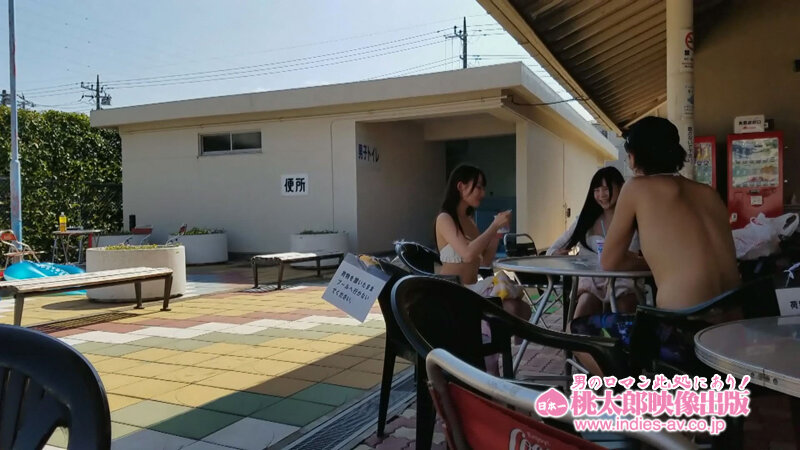 「【素人ナンパ】10代ピチピチ娘と即ハメ3P！街で声かけた美少女との過激プレイ」のサンプル画像8枚目