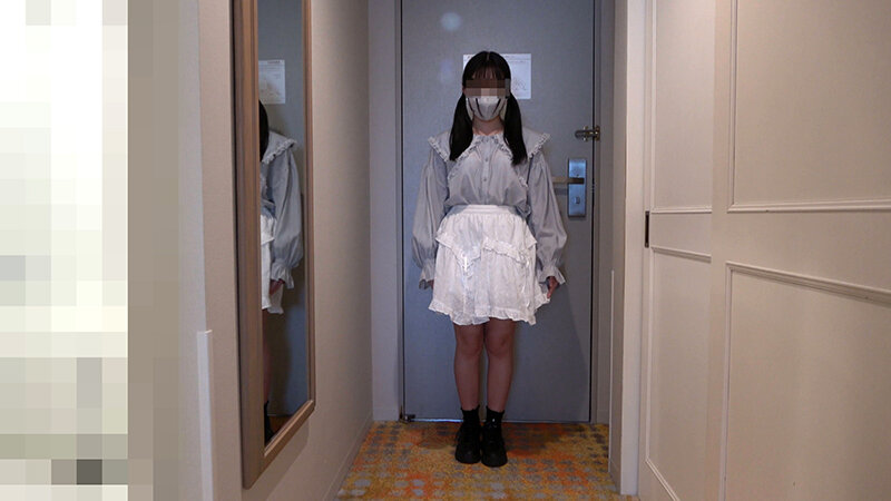 「【素人M女】マゾ美少女の制服女子大生がSMプレイで調教される姿が美しすぎる」のサムネイル