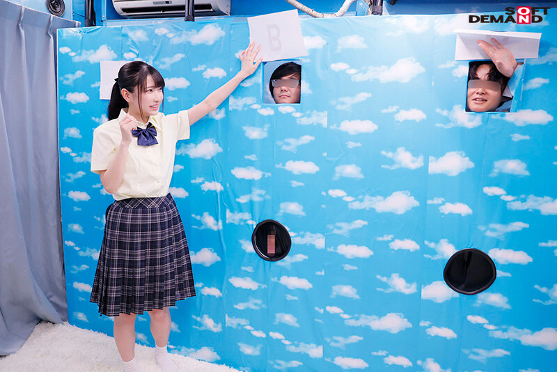 「【素人JK】マジックミラー号で学園のマドンナが彼氏当てゲームに挑戦！手コキ＆フェラでご奉仕する女子校生ナンパ企画」のサンプル画像17枚目