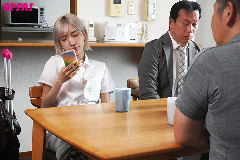 「【春陽モカ】スレンダー巨乳GALを辱めてパイズリ奉仕させ中出し種付けする調教セックス」のサンプル画像1枚目