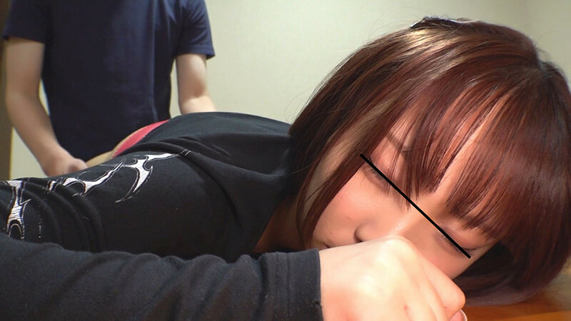 「パイパン女子大生5人と3P・4Pで中出し乱交！性交サークルの過激な活動記録【フェラ抜き】」のサンプル画像4枚目