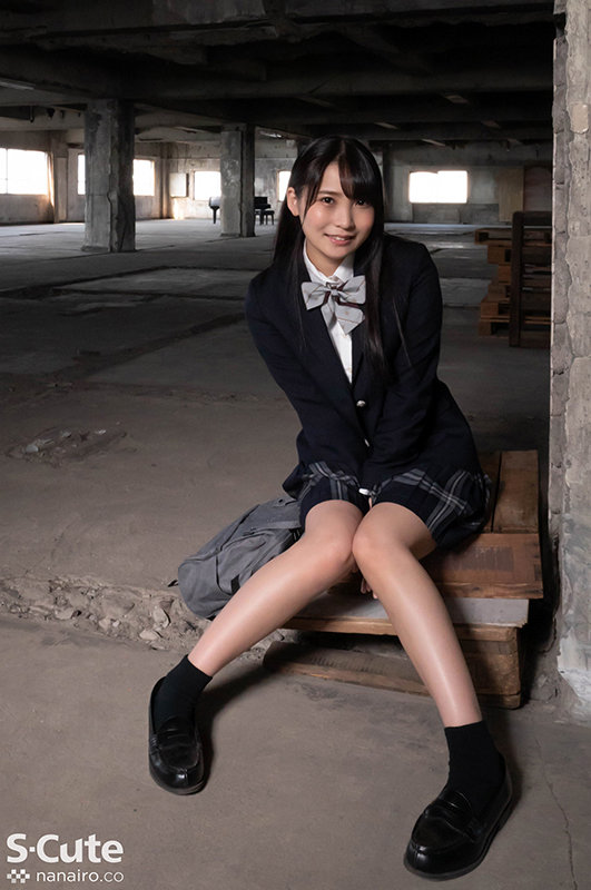 「花音うらら・桜井千春ら美少女6人の制服野外露出フェラ｜廃墟ロケ撮影ベストコレクション」のサンプル画像15枚目