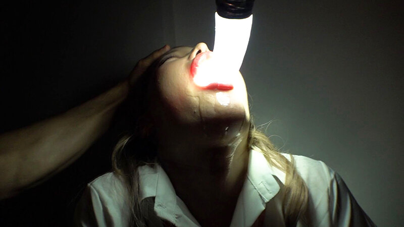 「白雪ひめのギャルイラマチオ動画|ごっくん&潮吹きプレイで魅せる過激パフォーマンス」のサンプル画像15枚目