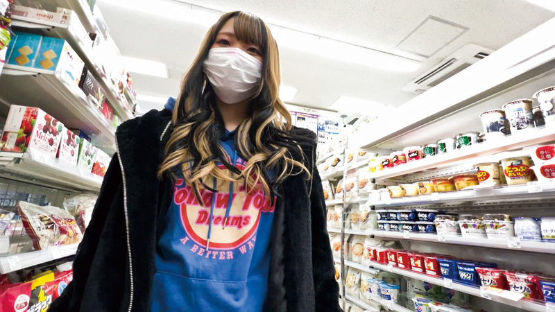 「【素人】常にフェラしたがる彼女とハメ撮り体験！ペロペロ好きな素人娘との濃厚プレイ」のサンプル画像15枚目