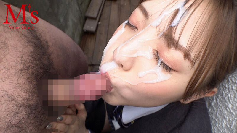 「白桃はな 美少女痴女の濃厚フェラ手コキ＆ごっくんテクニックで男を虜にする甘いご奉仕プレイ」のサンプル画像3枚目