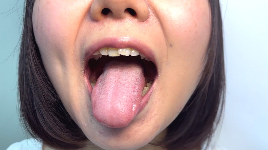 「【素人AD】みゆりちゃんの口内観察プレイ｜街角ナンパ企画で歯・舌・喉をじっくり撮影【フェチ動画】」のサンプル画像6枚目