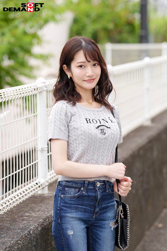 「【白石せいら】スレンダー美人OLがSM初体験！素人ドM女子の本気プレイに密着」のサンプル画像4枚目