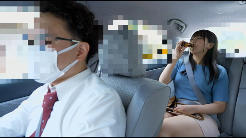 「巨乳美女が中出し・拘束・イラマチオの餌食に!変態ドライバー秘蔵映像コレクション20時間」のサンプル画像1枚目