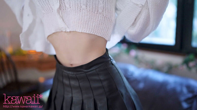 「真白さら AVデビュー｜スレンダー女子大生の騎乗位＆顔射プレイで透明美肌が輝く新人作品」のサンプル画像3枚目